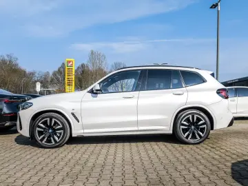 BMW iX3 M SPORT