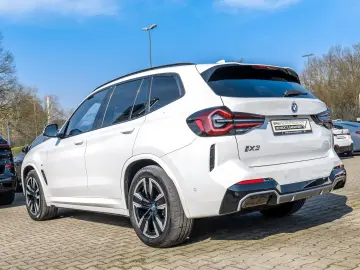 BMW iX3 M SPORT