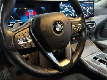 BMW 320 i Limousine  HEAD-UP   KAMERA   MEMORY   LED