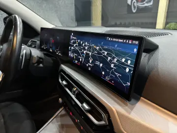 BMW 320 i Limousine  HEAD-UP   KAMERA   MEMORY   LED