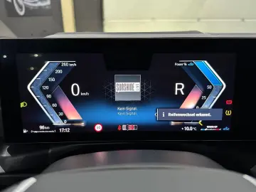 BMW 320 i Limousine  HEAD-UP   KAMERA   MEMORY   LED