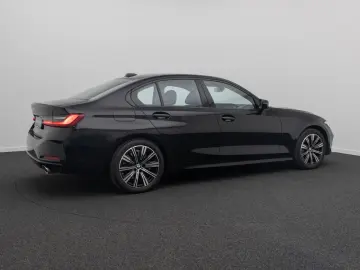 BMW 330i Stop&Go DAB Kamera Standhzng Fernlic 18Zoll