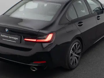 BMW 330i Stop&Go DAB Kamera Standhzng Fernlic 18Zoll