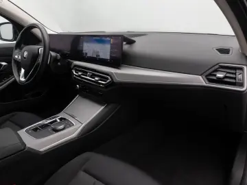 BMW 330i Stop&Go DAB Kamera Standhzng Fernlic 18Zoll