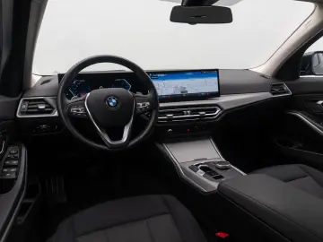 BMW 330i Stop&Go DAB Kamera Standhzng Fernlic 18Zoll