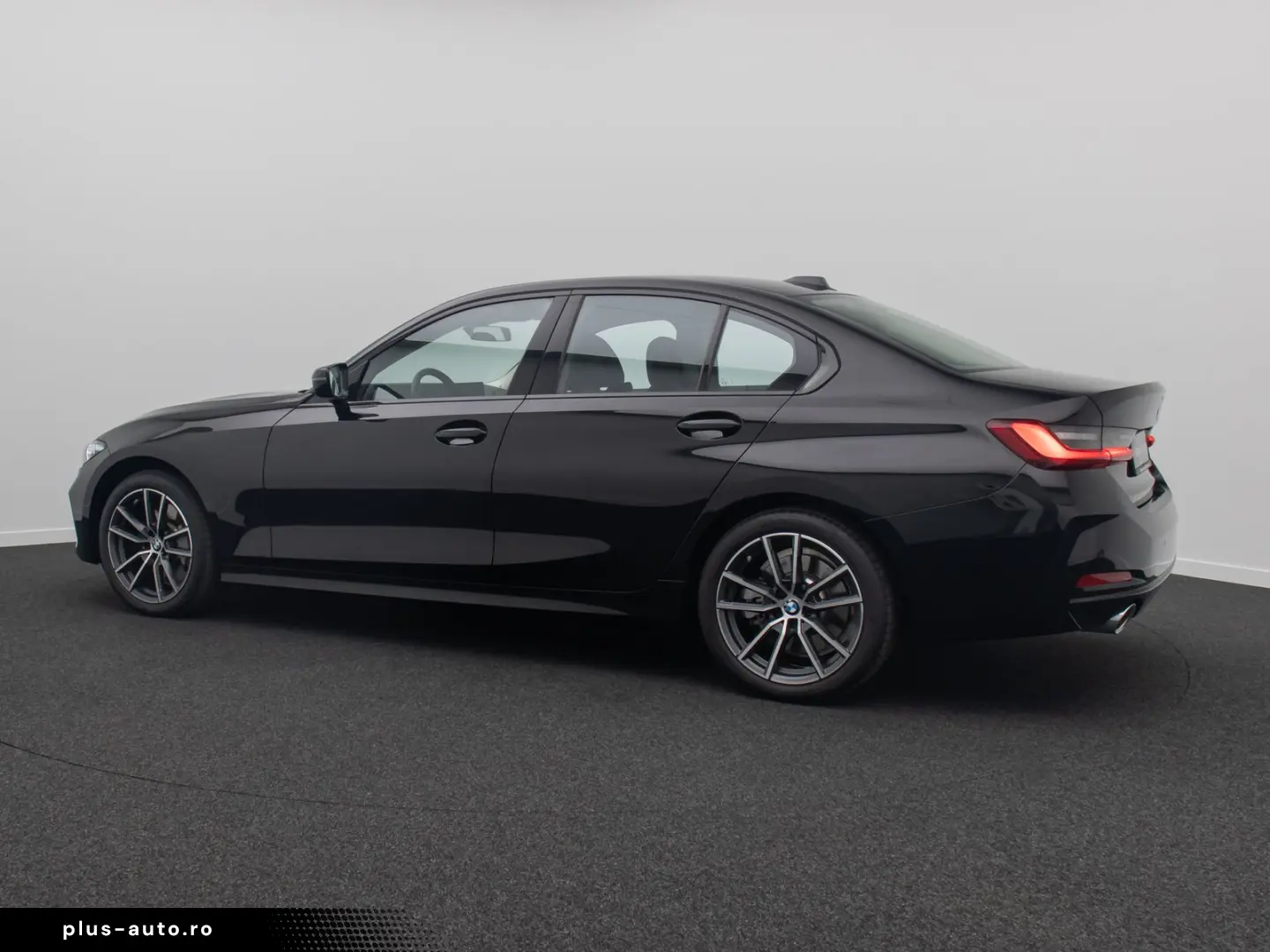 BMW 330i DigitalKey DAB Komfort HiFi Leder 18Zoll