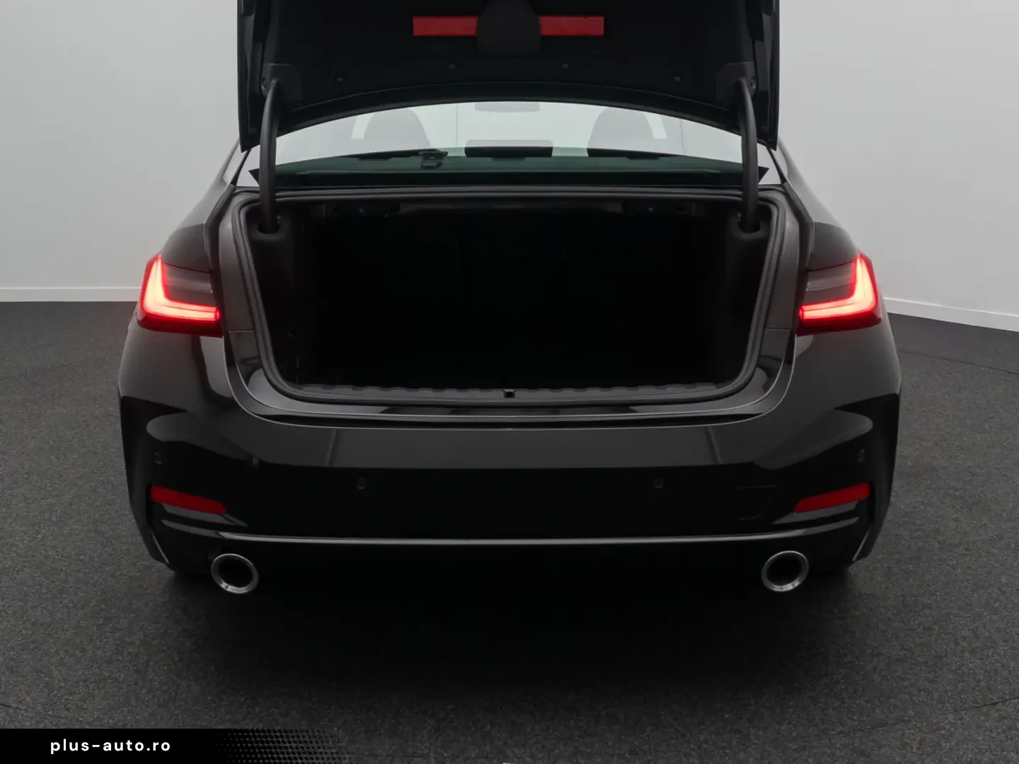 BMW 330i DigitalKey DAB Komfort HiFi Leder 18Zoll