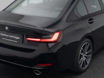 BMW 330i DigitalKey DAB Komfort HiFi Leder 18Zoll