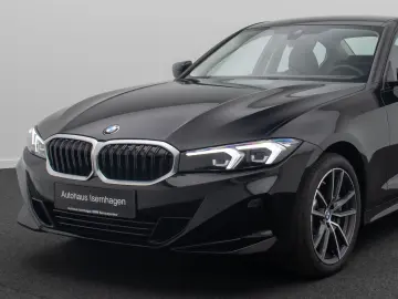 BMW 330i DigitalKey DAB Komfort HiFi Leder 18Zoll