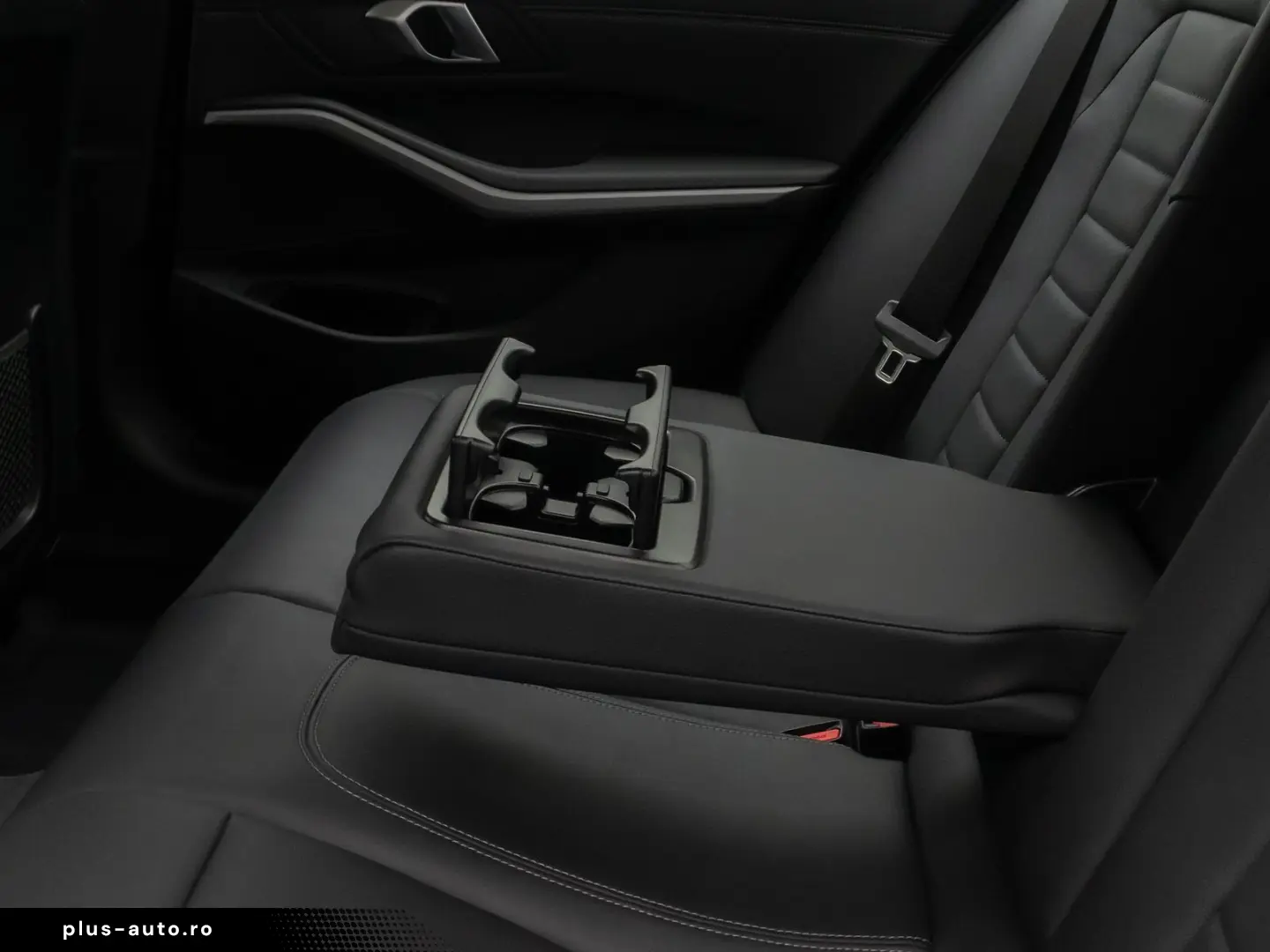 BMW 330i DigitalKey DAB Komfort HiFi Leder 18Zoll