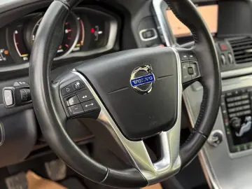 Volvo XC 60 D4 Momentum