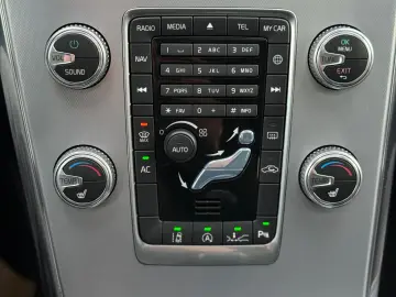 Volvo XC 60 D4 Momentum