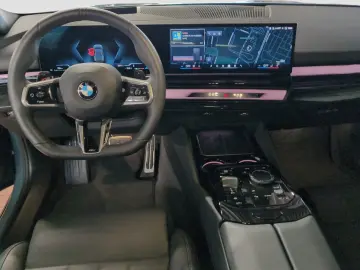 BMW 520 i Limousine M Sport AHK Driv.Assist.