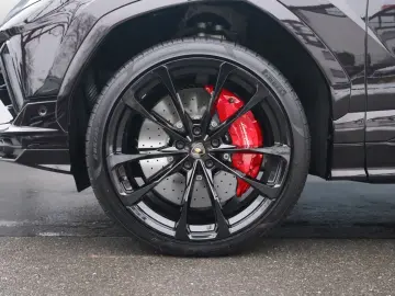 LAMBORGHINI Urus S   MY24   Akrapovic   Lamborghini Nürnberg