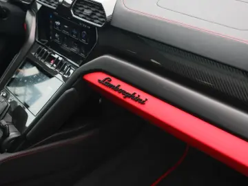 LAMBORGHINI Urus S   MY24   Akrapovic   Lamborghini Nürnberg