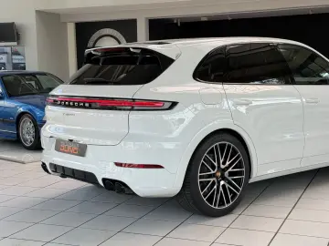 PORSCHE Cayenne E-Hybrid 22 Turborad Sportabgas