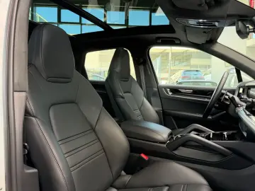 PORSCHE Cayenne E-Hybrid 22 Turborad Sportabgas
