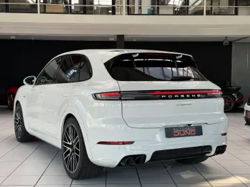 PORSCHE Cayenne E-Hybrid 22 Turborad Sportabgas