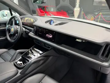 PORSCHE Cayenne E-Hybrid 22 Turborad Sportabgas