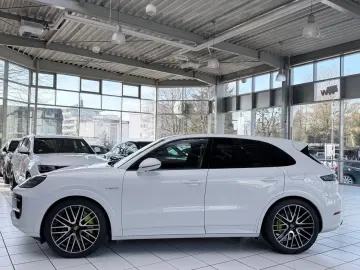 PORSCHE Cayenne E-Hybrid 22 Turborad Sportabgas