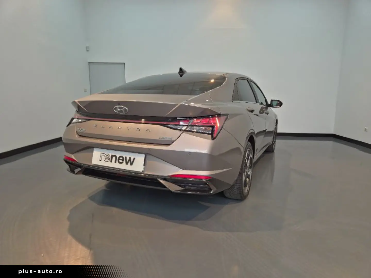 HYUNDAI ELANTRA 1.6 123CP Exclusive CVT