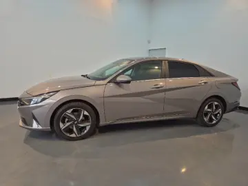 HYUNDAI ELANTRA 1.6 123CP Exclusive CVT