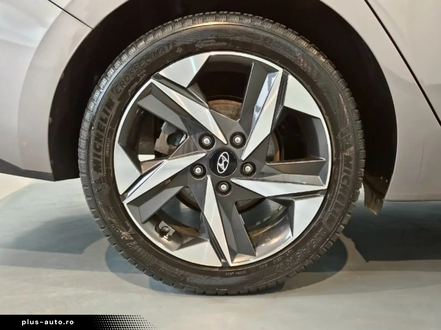 HYUNDAI ELANTRA 1.6 123CP Exclusive CVT