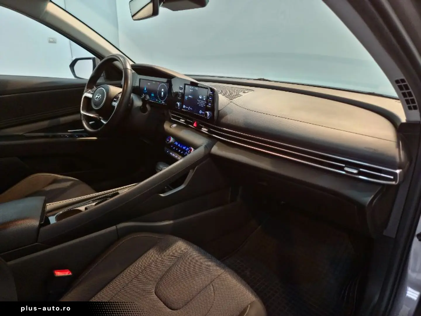 HYUNDAI ELANTRA 1.6 123CP Exclusive CVT