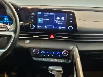 HYUNDAI ELANTRA 1.6 123CP Exclusive CVT