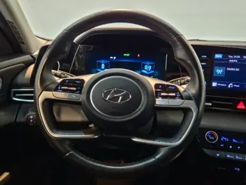 HYUNDAI ELANTRA 1.6 123CP Exclusive CVT