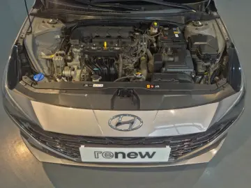 HYUNDAI ELANTRA 1.6 123CP Exclusive CVT