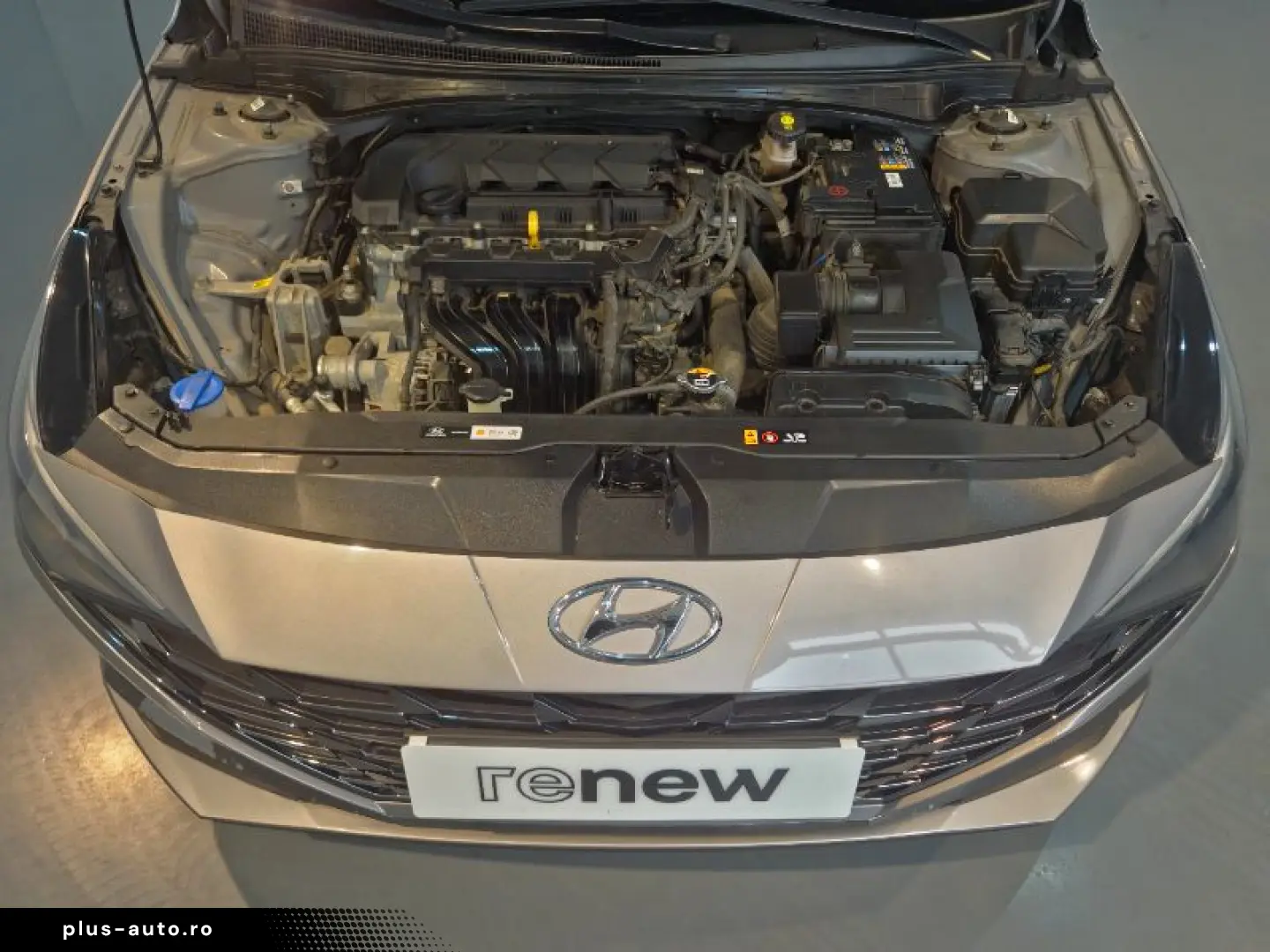 HYUNDAI ELANTRA 1.6 123CP Exclusive CVT