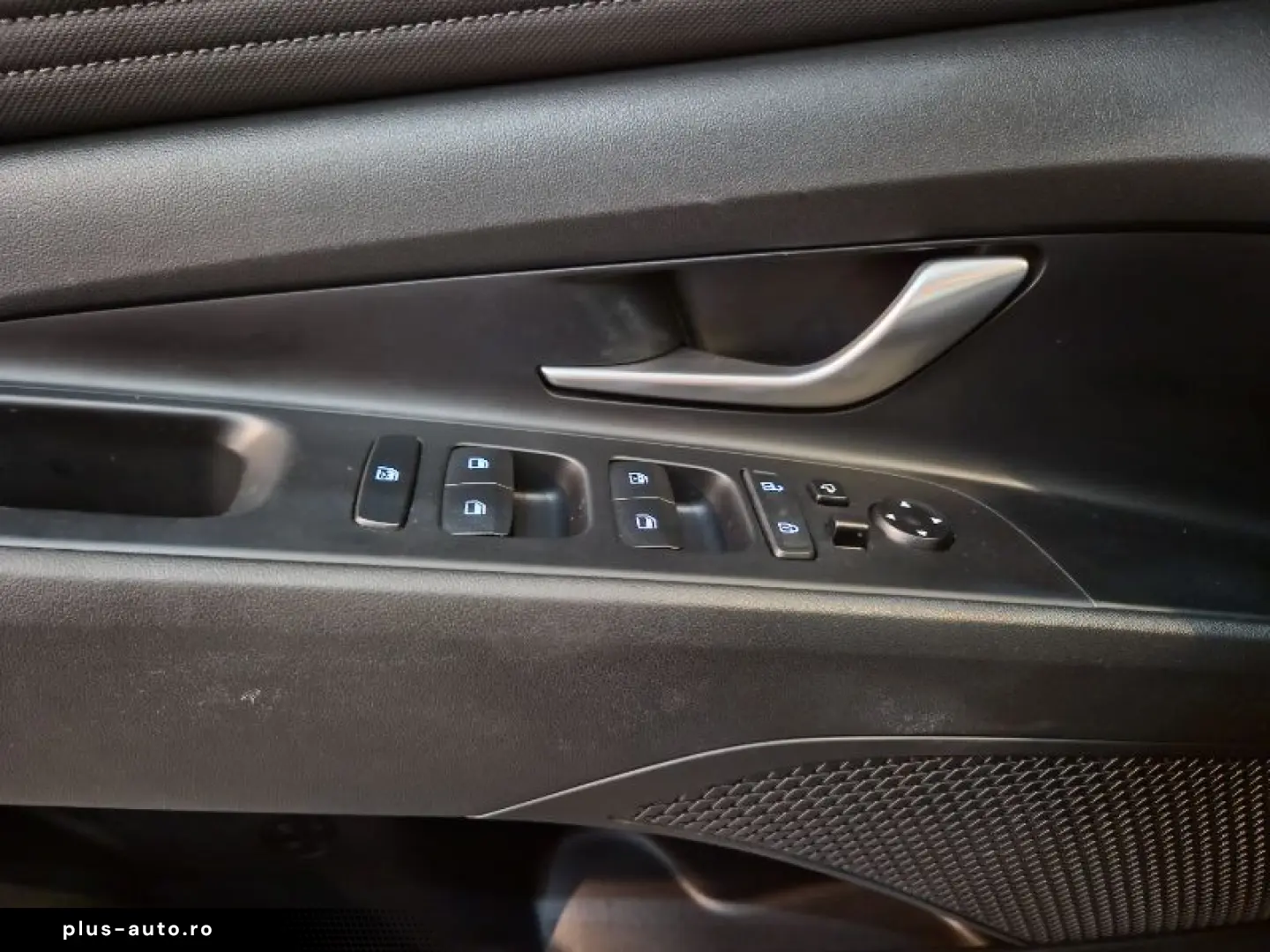 HYUNDAI ELANTRA 1.6 123CP Exclusive CVT