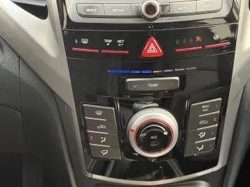 Ssangyong Tivoli 1.6 Turbodiesel Be Visual 4×2