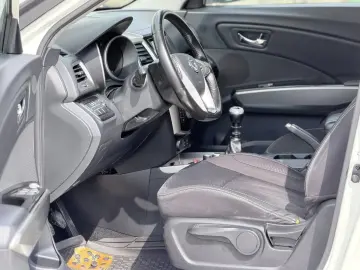 Ssangyong Tivoli 1.6 Turbodiesel Be Visual 4×2