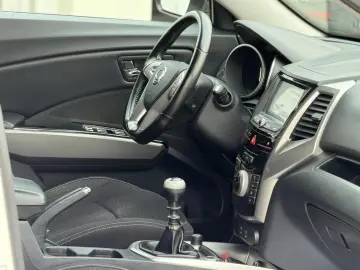 Ssangyong Tivoli 1.6 Turbodiesel Be Visual 4×2