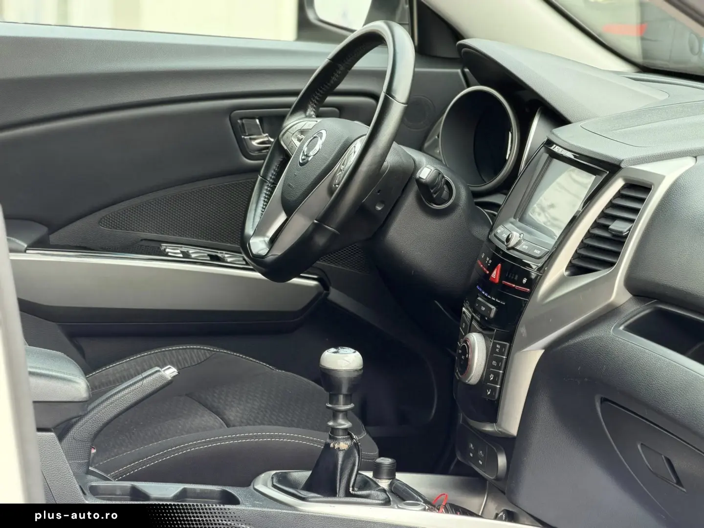 Ssangyong Tivoli 1.6 Turbodiesel Be Visual 4×2