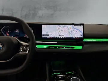 BMW 520 i Limousine LMR 19'' Park-Assistent