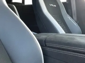 LAMBORGHINI Urus PERFORMANTE CARBON B&O MASSAGE PROD.2025