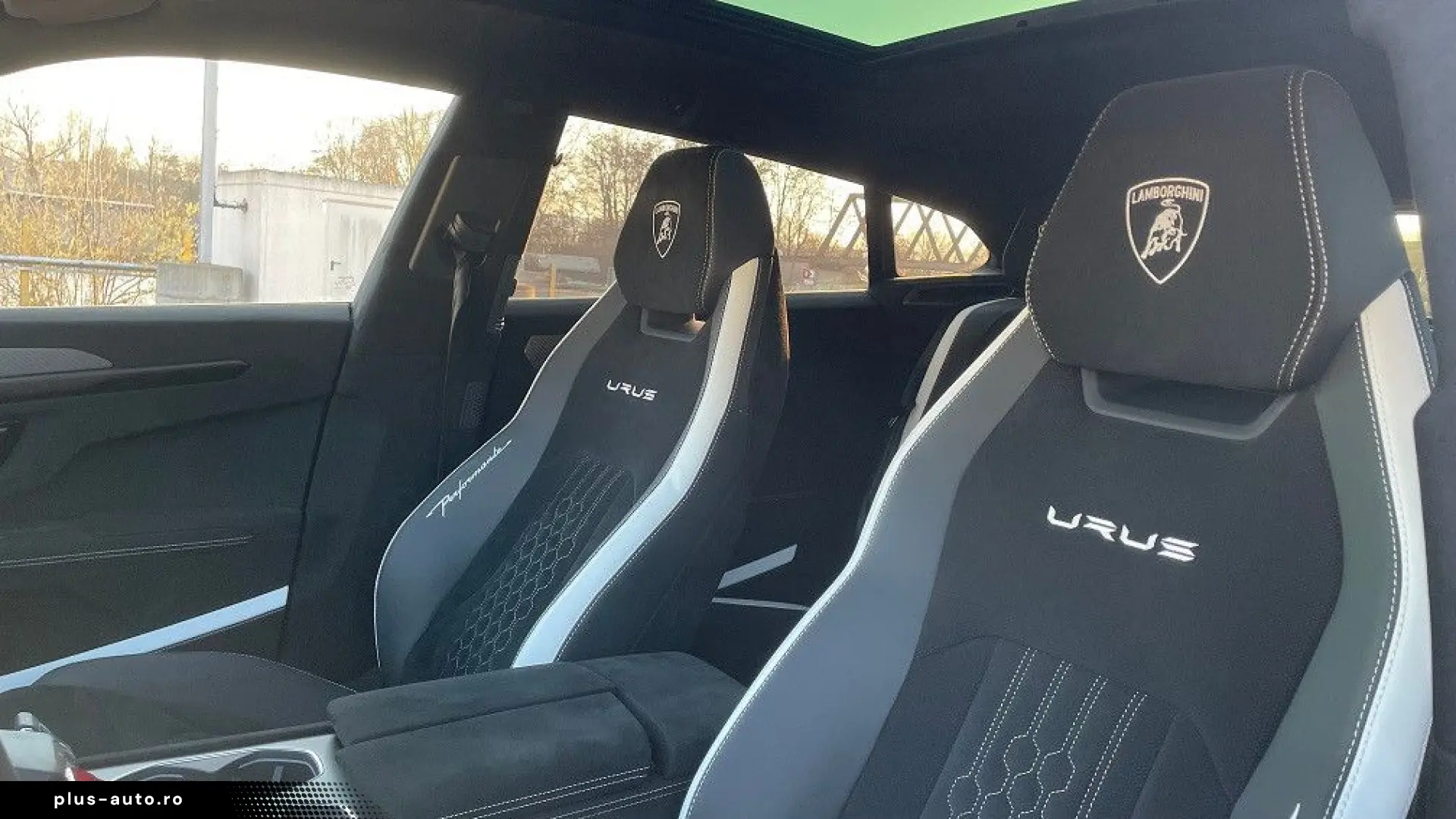 LAMBORGHINI Urus PERFORMANTE CARBON B&O MASSAGE PROD.2025