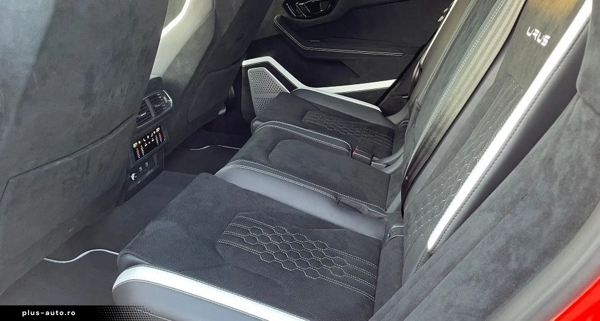 LAMBORGHINI Urus PERFORMANTE CARBON B&O MASSAGE PROD.2025