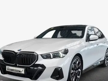BMW 520 i Limousine M-Sport Pro Pano AHK