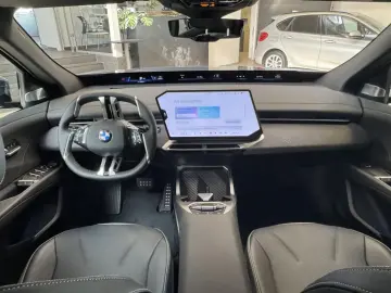 BMW iX3 50 xDrive