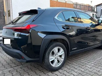 LEXUS UX 250h Executive Line