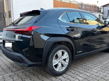 LEXUS UX 250h Executive Line