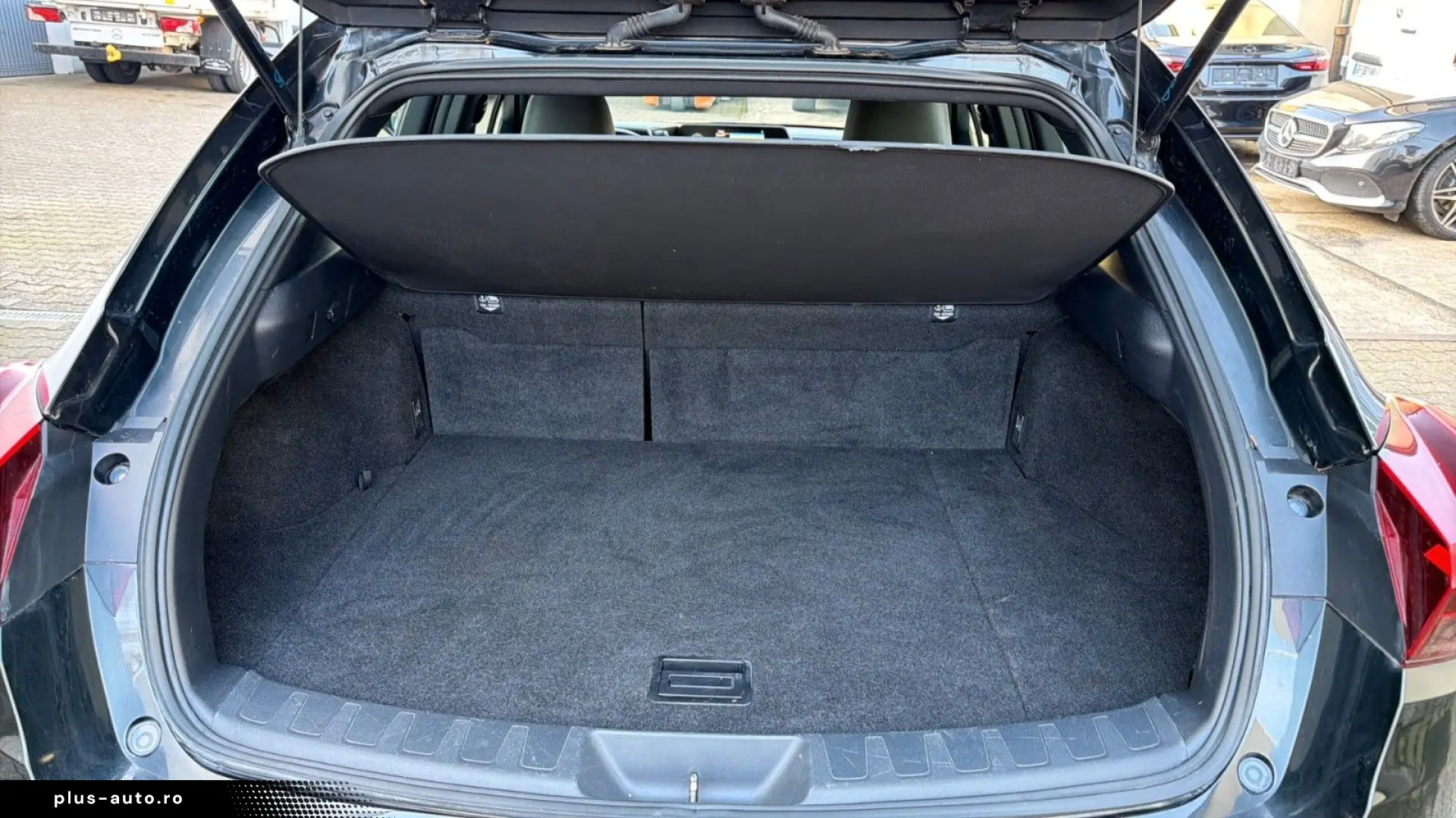 LEXUS UX 250h Executive Line