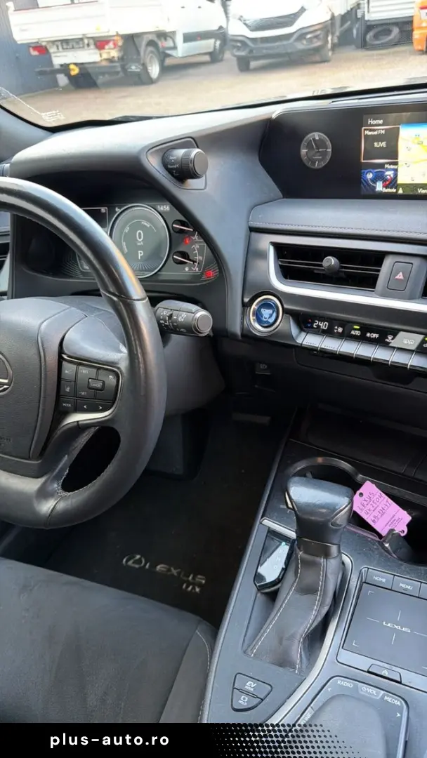 LEXUS UX 250h Executive Line