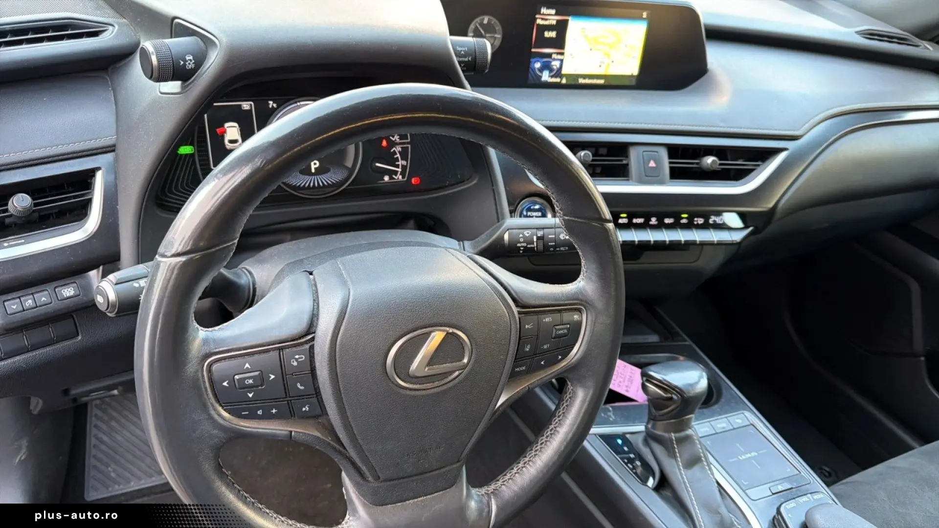 LEXUS UX 250h Executive Line