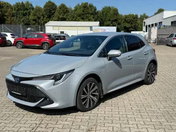 TOYOTA Corolla 1.8 16V Hybrid Automatik