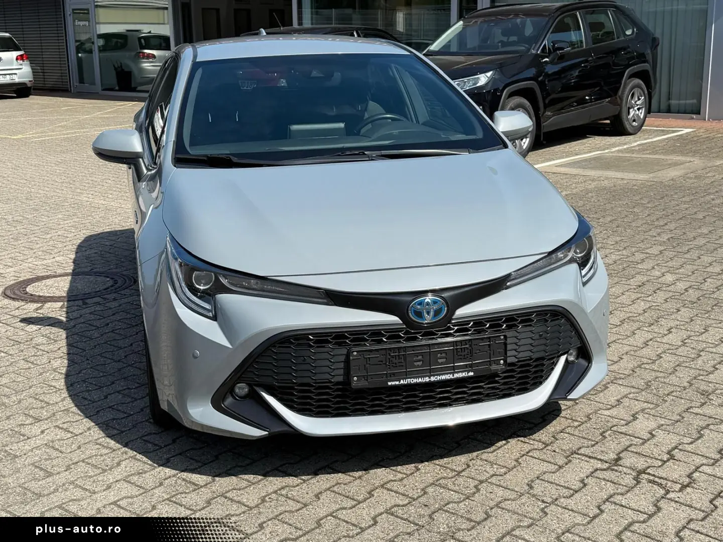 TOYOTA Corolla 1.8 16V Hybrid Automatik